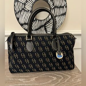 Dooney&Bourke Satchel